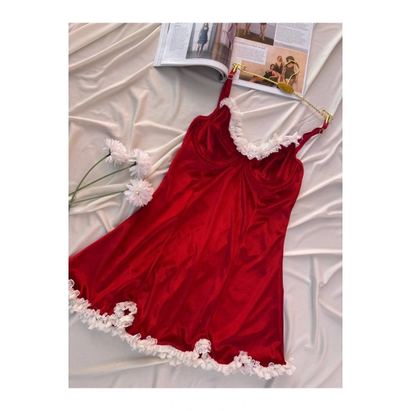 Midnight Elegance – Kırmızı İnce Askılı Gecelik