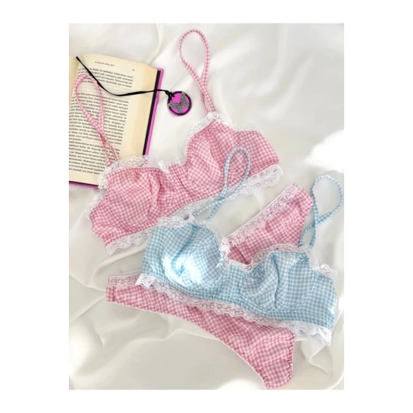 Petit Carré 4lü Kenarları Dantel Detaylı Saten Kapsız Balenli İç Çamaşırı Seti