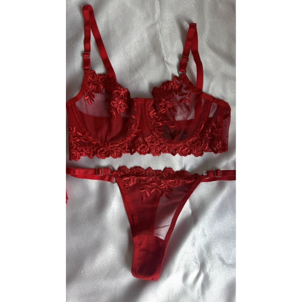 Yılbaşı Hediyesi 4lü Kırmıız İç Çamaşır Seti