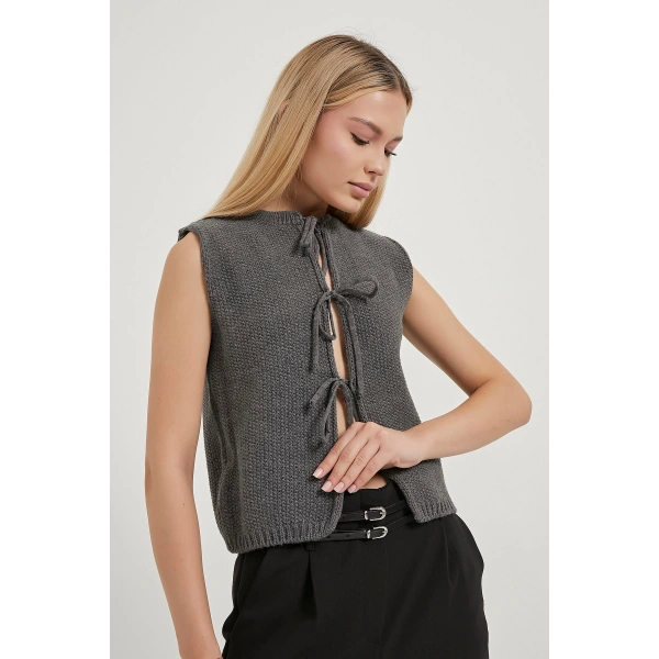 Kadın Bağlama Detaylı Basic Füme Crop Triko Yelek
