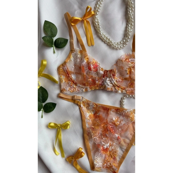 Aurora Lüks Dantel İç Çamaşırı Serisi