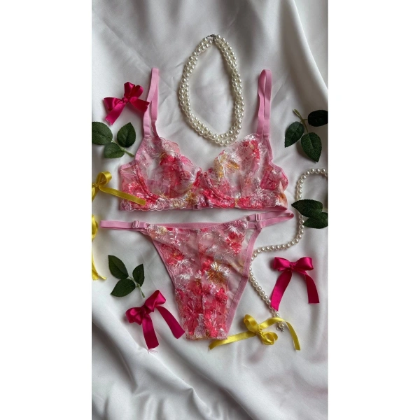 Aurora Lüks Dantel İç Çamaşırı Serisi