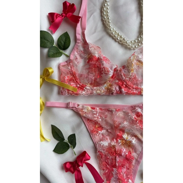 Aurora Lüks Dantel İç Çamaşırı Serisi