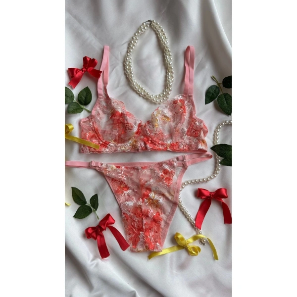 Aurora Lüks Dantel İç Çamaşırı Serisi