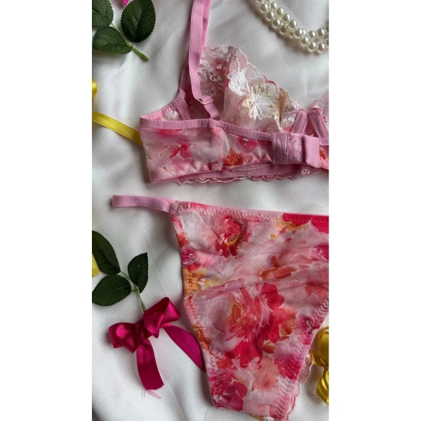 Aurora Lüks Dantel İç Çamaşırı Serisi