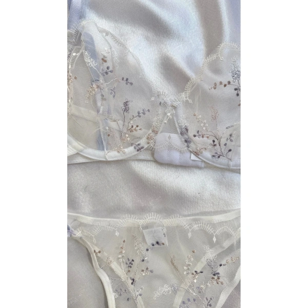 Yılbaşı Hediyesi Beyaz Premium Sütyen Takımı - Transparan Çiçekli Tül İç Giyim Seti