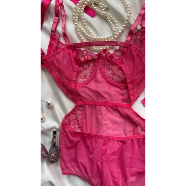 Amour Lace Bodysuit