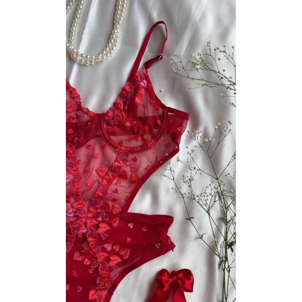 Yılbaşı Hediyesi Sevgililer Günü Özel Kırmızı Kalpli Brode Balenli Kapsız Bodysuit