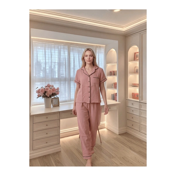 Kadın Pembe Pamuklu Yumuşak Doku Ultra Rahat Düğmeli Pijama Takım