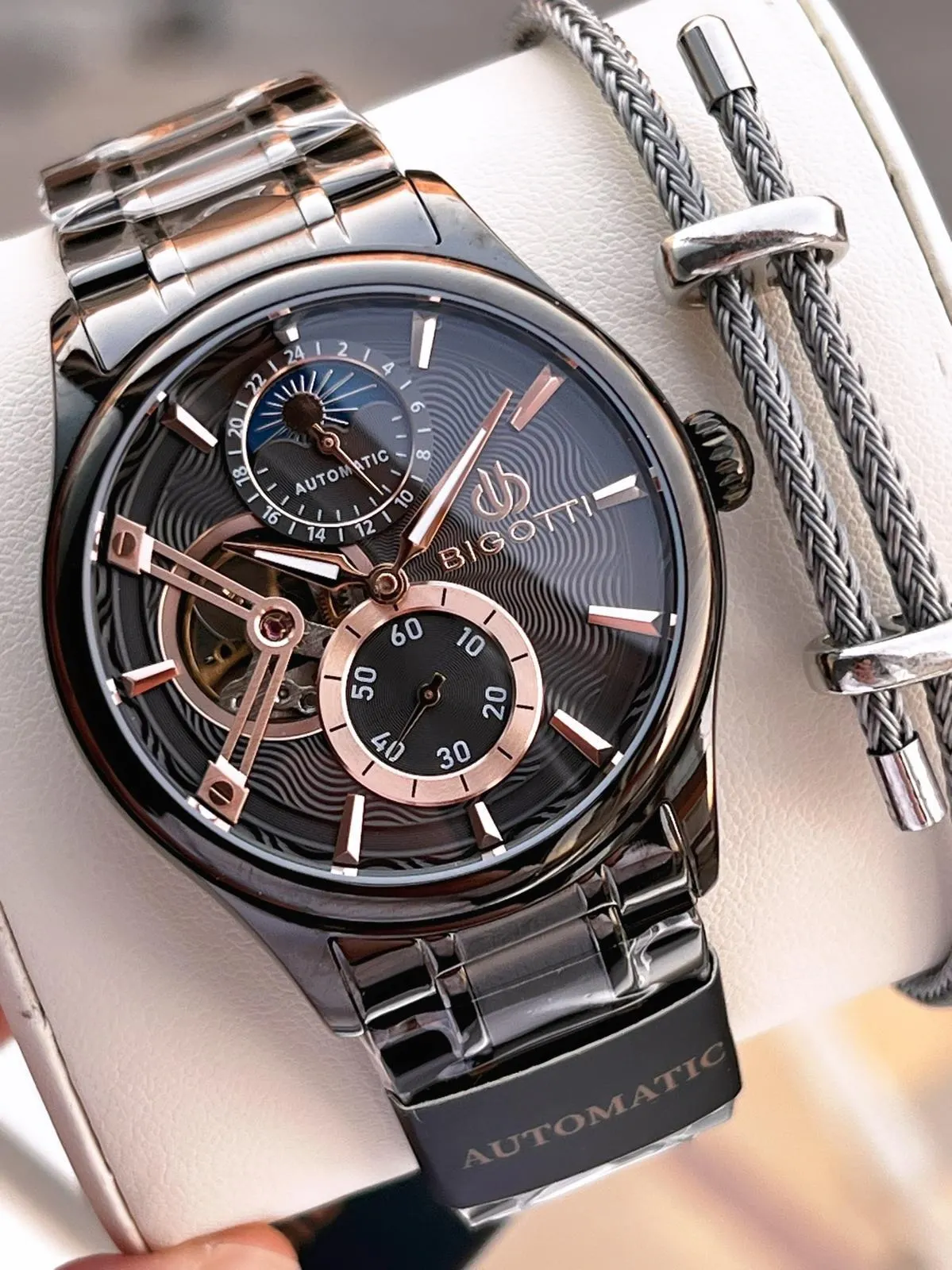 Bigotti Otomatik Ve Kurmalı Çelik Karatma Ve Renk Atma Yapmaz 5 Atm Erkek Kol Saati EBG.10683.6