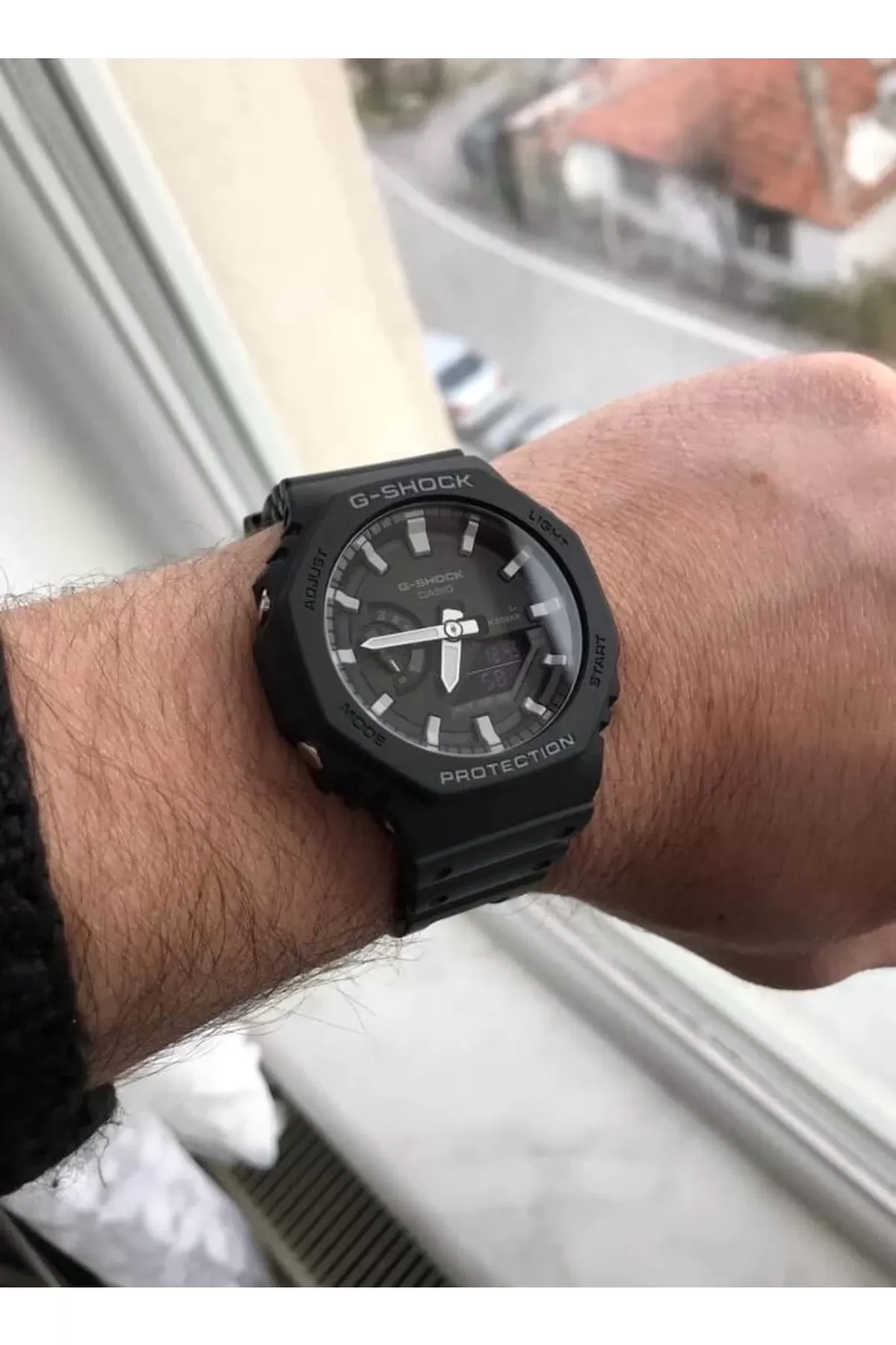 Casio Unisex G-Shock Kol Saati GA-2100-1ADR