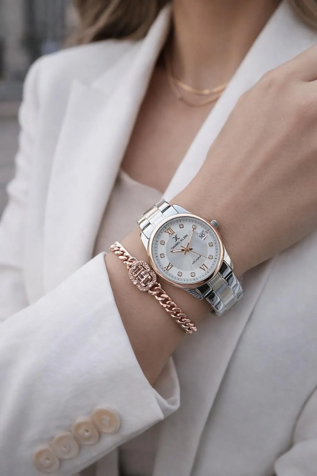 Daniel Klein Çelik Kordon 30 Mt Suya Dayanıklı Özel Tasarım Kadın Kol Saati + Bileklik VS.BLKT.0847