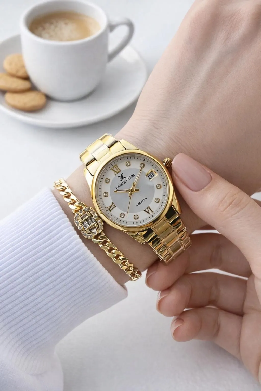 Daniel Klein Çelik Kordon 30 Mt Suya Dayanıklı Özel Tasarım Kadın Kol Saati + Bileklik VS.BLKT.0850