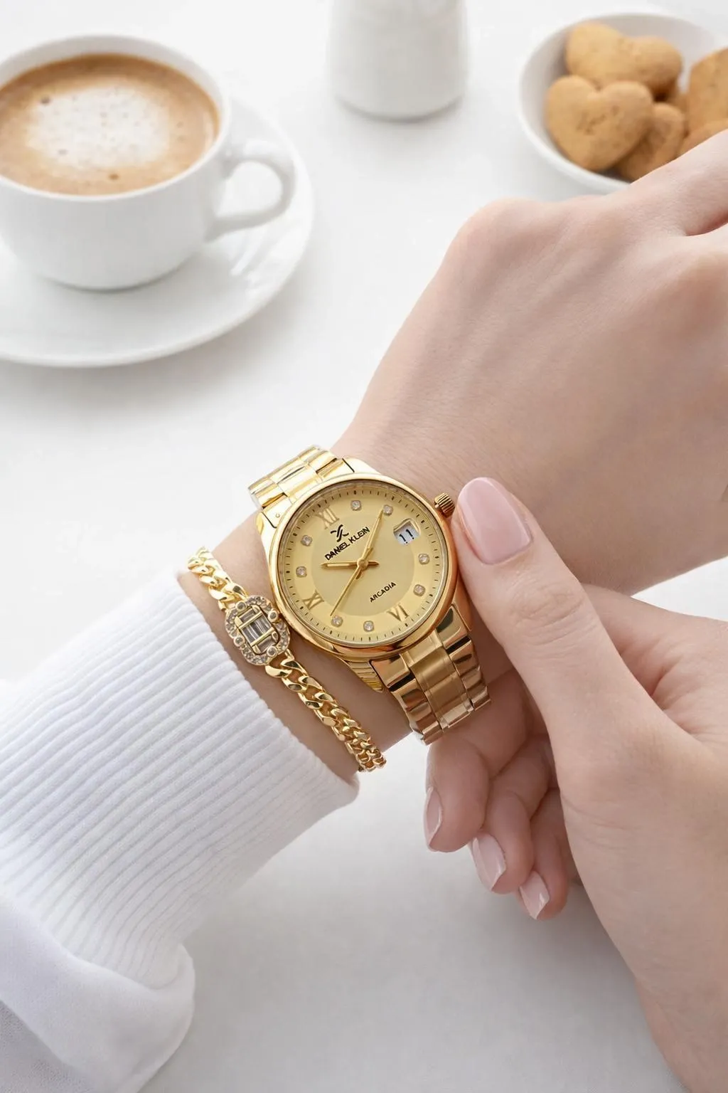 Daniel Klein Çelik Kordon 30 Mt Suya Dayanıklı Özel Tasarım Kadın Kol Saati + Bileklik VS.BLKT.0851