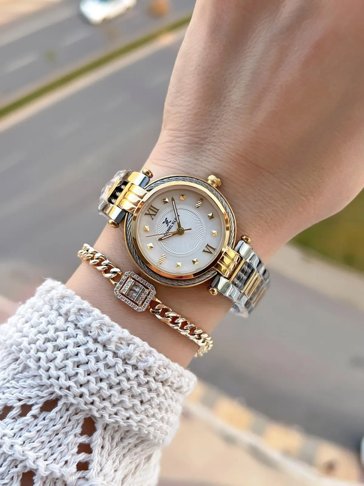 Daniel Klein Çelik Kordonlu 2 Yıl Garantili 3 Atm Suya Dayanıklı Kadın Kol Saati+Bileklik BD.10070.3