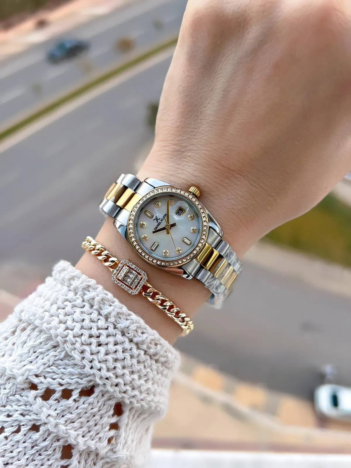 Daniel Klein Çelik Kordonlu 2 Yıl Garantili 3 Atm Suya Dayanıklı Kadın Kol Saati+Bileklik BD.10108.3