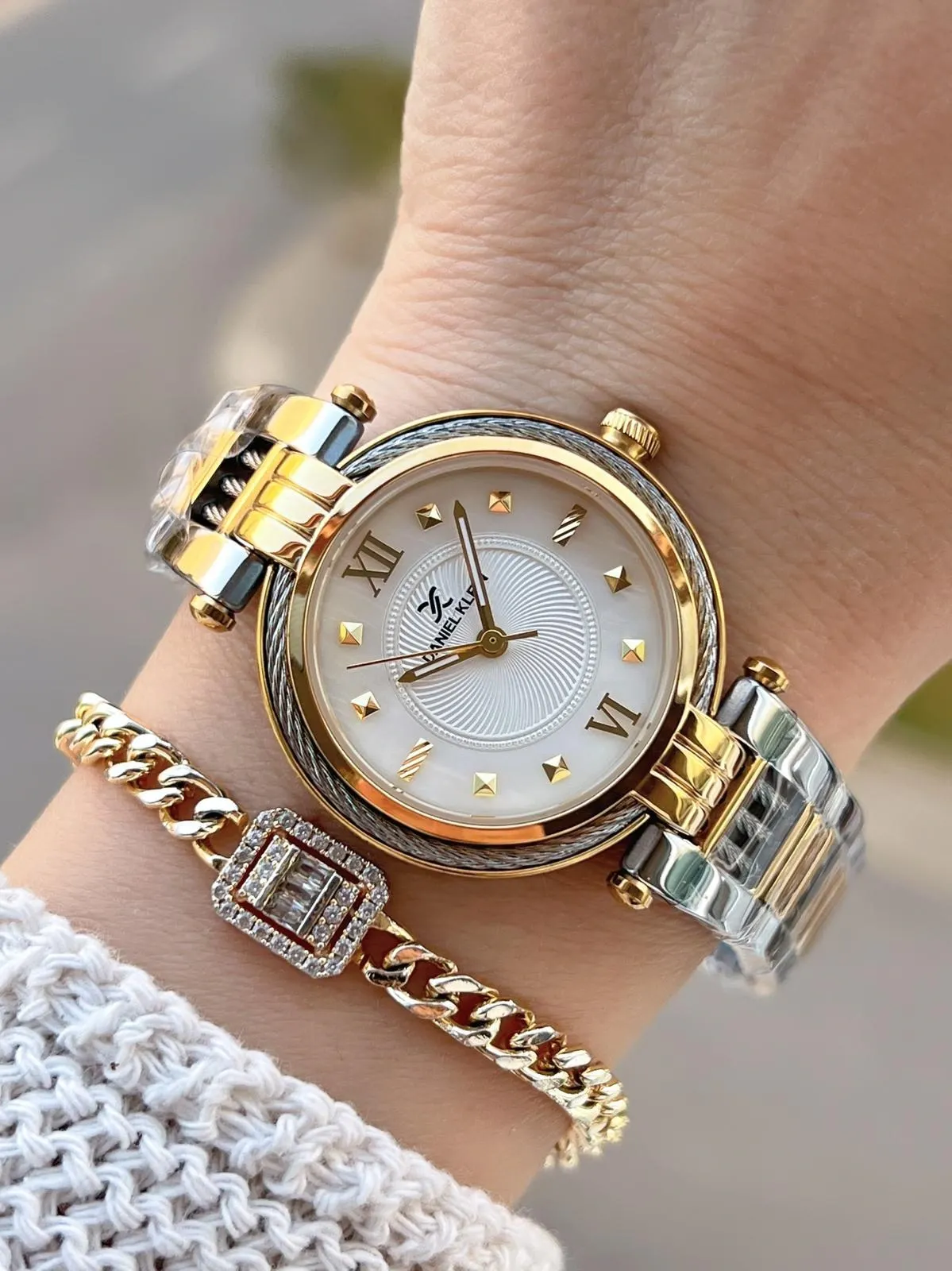 Daniel Klein Çelik Kordonlu 2 Yıl Garantili 3 Atm Suya Dayanıklı Kadın Kol Saati+Bileklik BD.10070.3