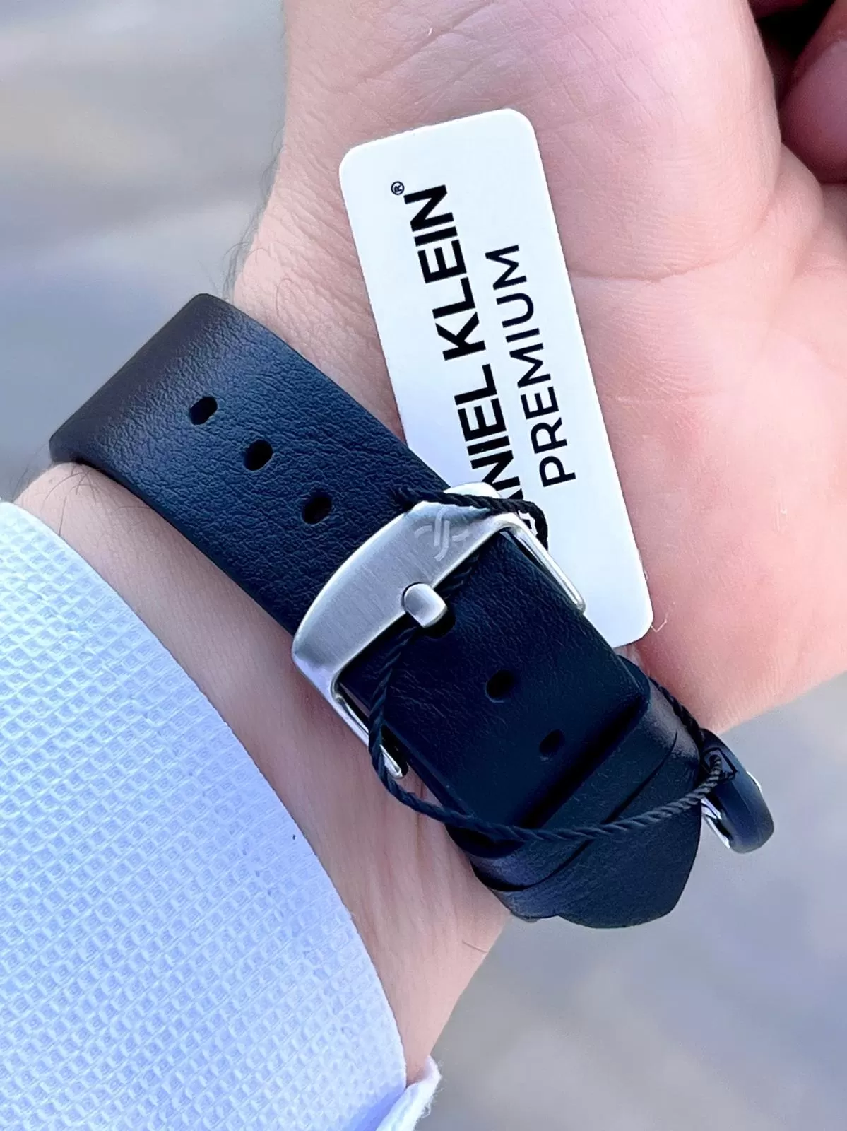 Daniel Klein Deri Kordon 3 Atm Suya Dayanıklı Nişan Ve Damat İçin Erkek Kol Saati EDK.13668-2