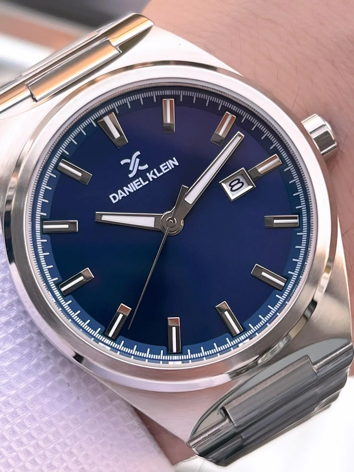 Daniel Klein Erkek Kol Saati 30 Metre Suya Dayanıklı Çelik Kordon + Bileklik Hediyeli  VS.BLKT.0669