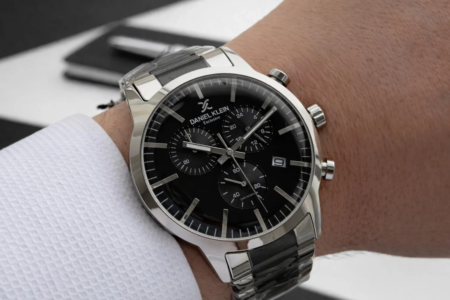 Daniel Klein Erkek Kol Saati 30 Metre Suya Dayanıklı Çelik Kordon + Bileklik Hediyeli VS.BLKT.0815