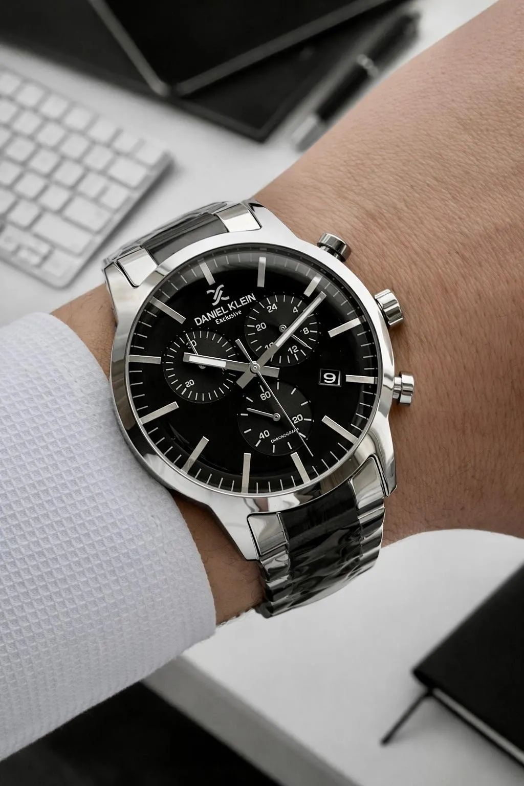 Daniel Klein Erkek Kol Saati 30 Metre Suya Dayanıklı Çelik Kordon + Bileklik Hediyeli VS.BLKT.0815