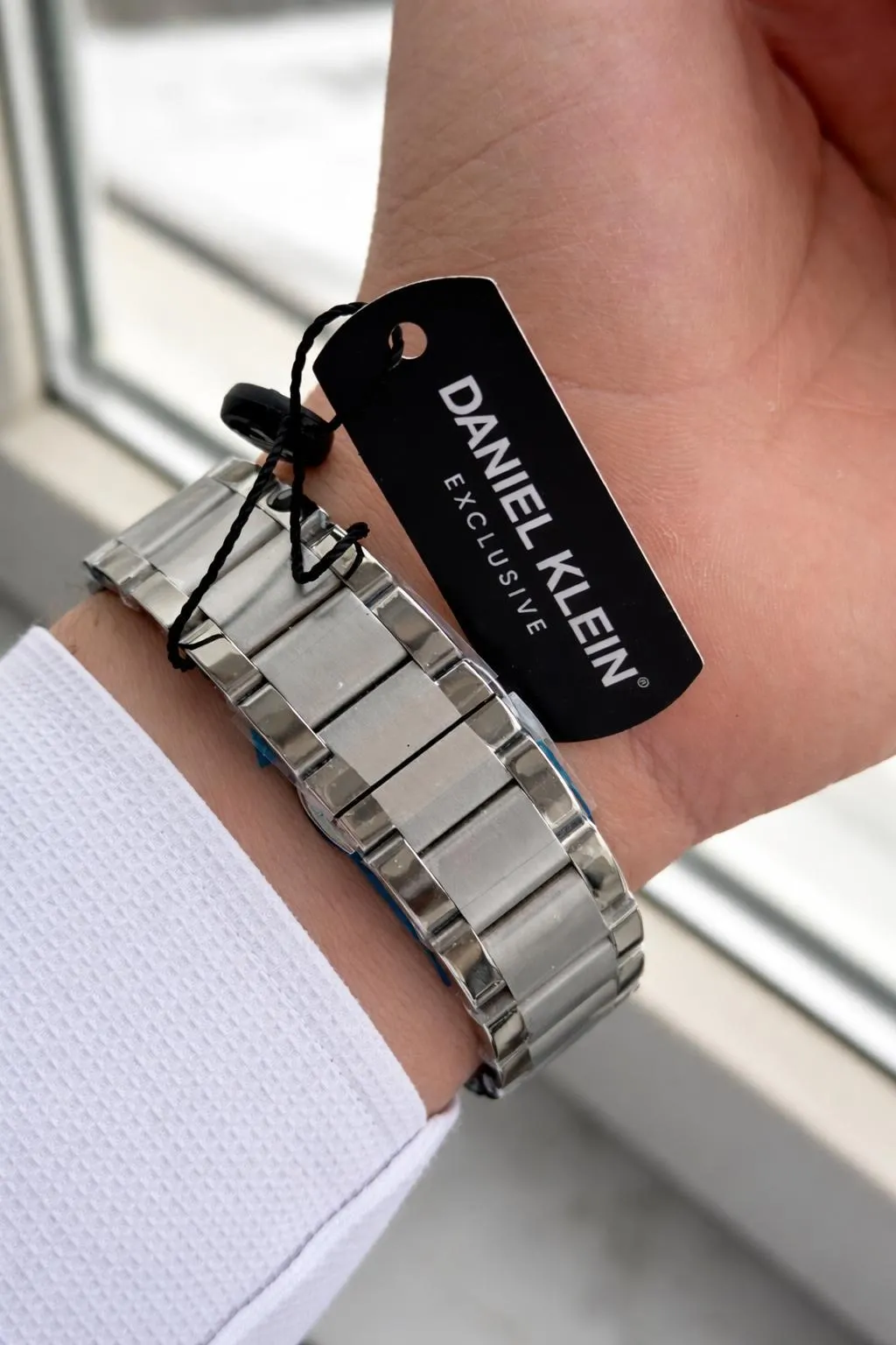 Daniel Klein Erkek Kol Saati 30 Metre Suya Dayanıklı Çelik Kordon + Bileklik Hediyeli VS.BLKT.0817