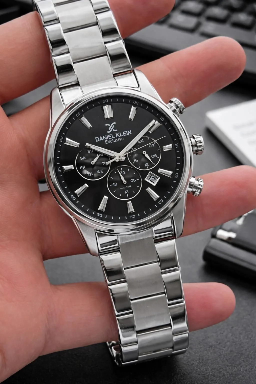Daniel Klein Erkek Kol Saati 30 Metre Suya Dayanıklı Çelik Kordon + Bileklik Hediyeli VS.BLKT.0819
