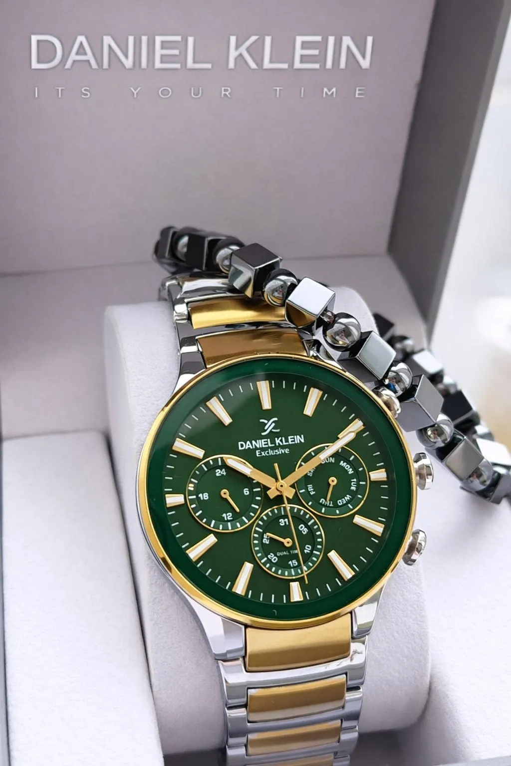 Daniel Klein Erkek Kol Saati 30 Metre Suya Dayanıklı Çelik Kordon + Bileklik Hediyeli VS.BLKT.0845