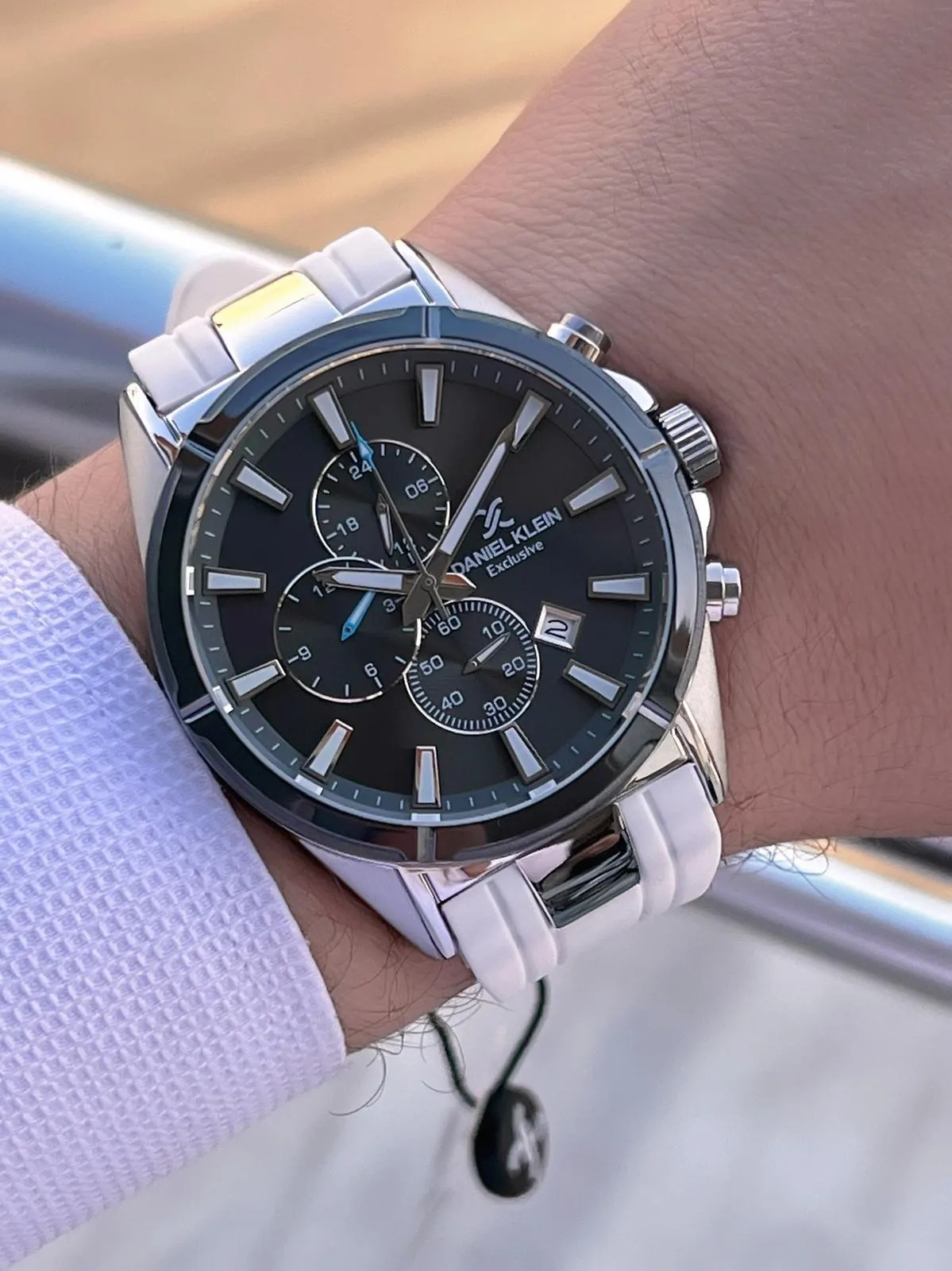 Daniel Klein Erkek Kol Saati 30 Metre Suya Dayanıklı Silikon Kordon + Bileklik Hediyeli VS.BLKT.0714