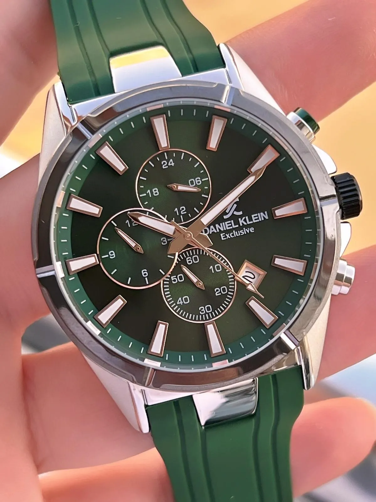 Daniel Klein Erkek Kol Saati 30 Metre Suya Dayanıklı Silikon Kordon + Bileklik Hediyeli VS.BLKT.0715