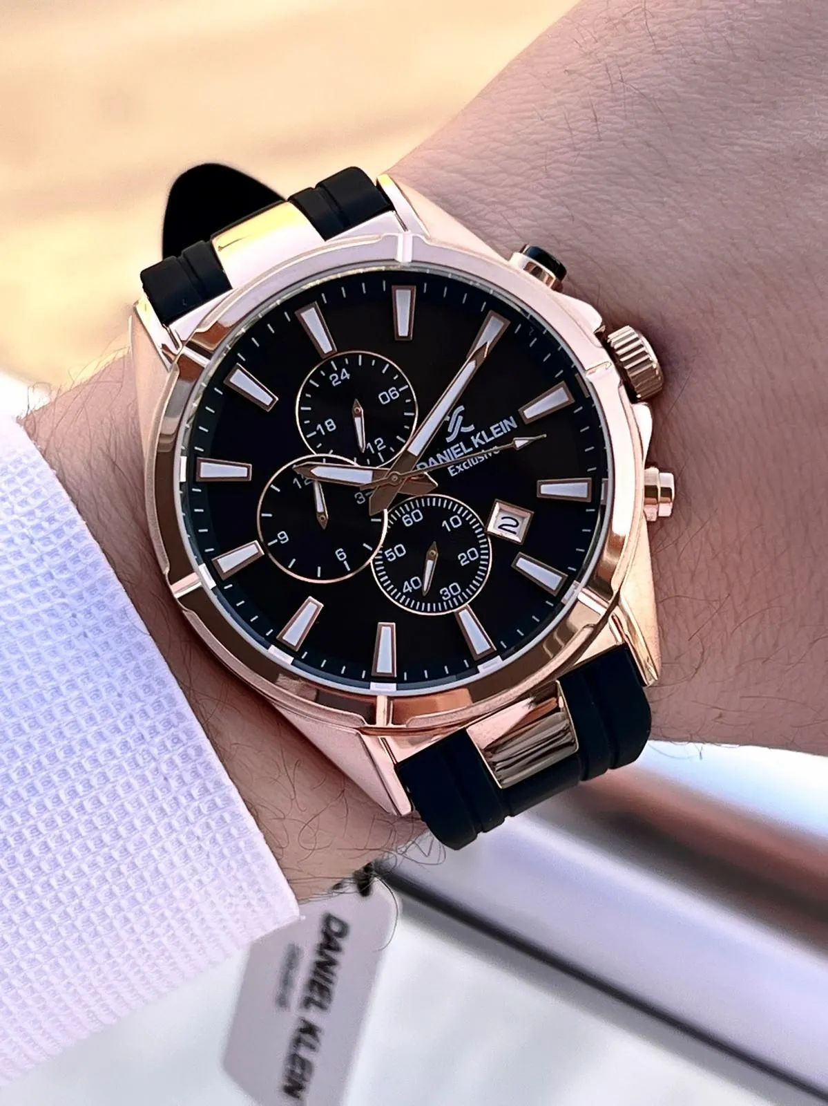 Daniel Klein Erkek Kol Saati 30 Metre Suya Dayanıklı Silikon Kordon + Bileklik Hediyeli VS.BLKT.0716