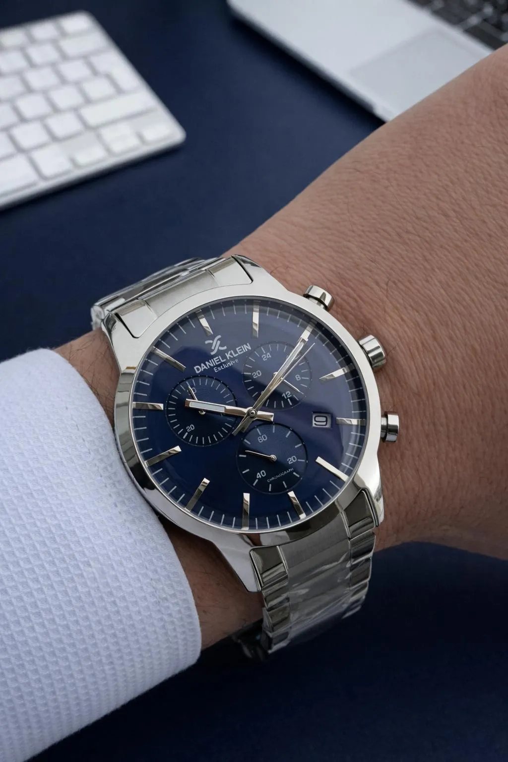 Daniel Klein İtalyan Tasarım Bilekli Hediyeli 2 Yıl Garantili Çelik Kordon Erkek Kol Saati Y14238.6