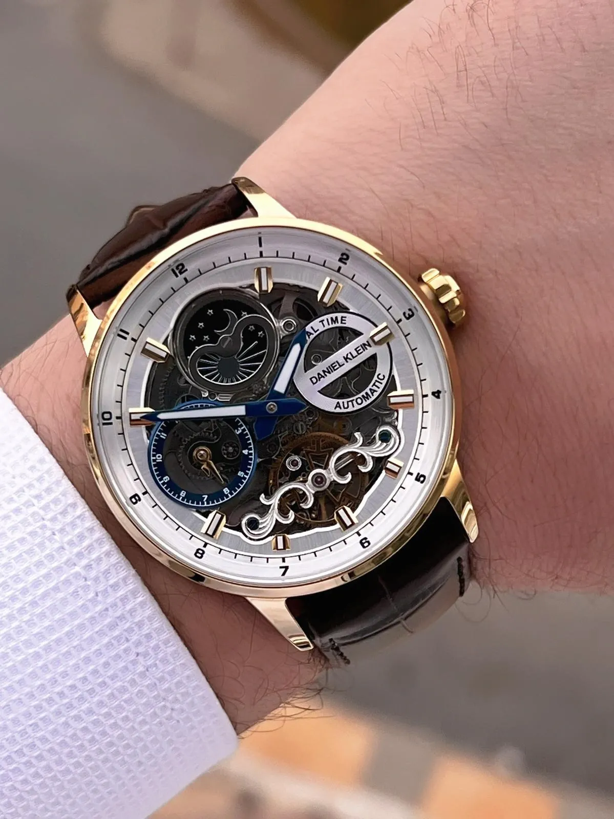 Daniel Klein Otomatik Erkek Kol Saati 30 Metre Suya Dayanıklı Deri Kordon + Bileklik Hediyeli VS.BLKT.0711