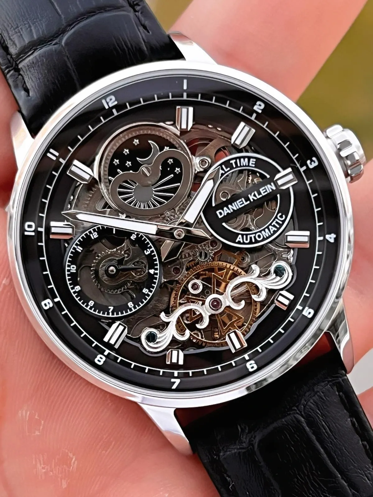 Daniel Klein Otomatik Erkek Kol Saati 30 Metre Suya Dayanıklı Deri Kordon + Bileklik Hediyeli VS.BLKT.0712