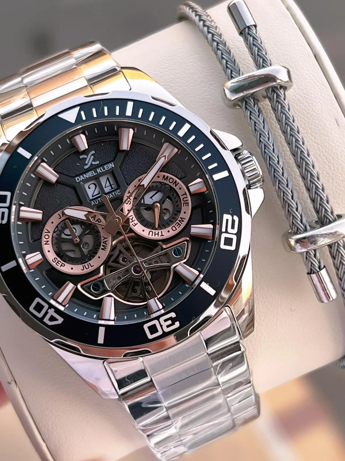 Daniel Klein Otomatik Mekanizma Takvimli Kadran Kadranlı 2 Yıl Garantili Erkek Kol Saati OTM.13754.5