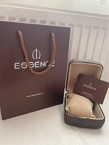 Essence Vintage Seri Küçük Kasa Çelik Kararma Renk Atma Yapmaz Kadın Kol Saat+Bileklik BD1222.120