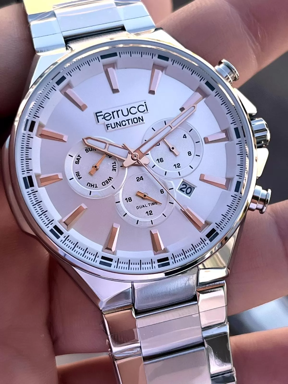 Ferrucci 2 Yıl Garantili Çelik Kordon İç Kadran Özellikleri Aktif 3 Atm Erkek Kol Saati EF.12654.05