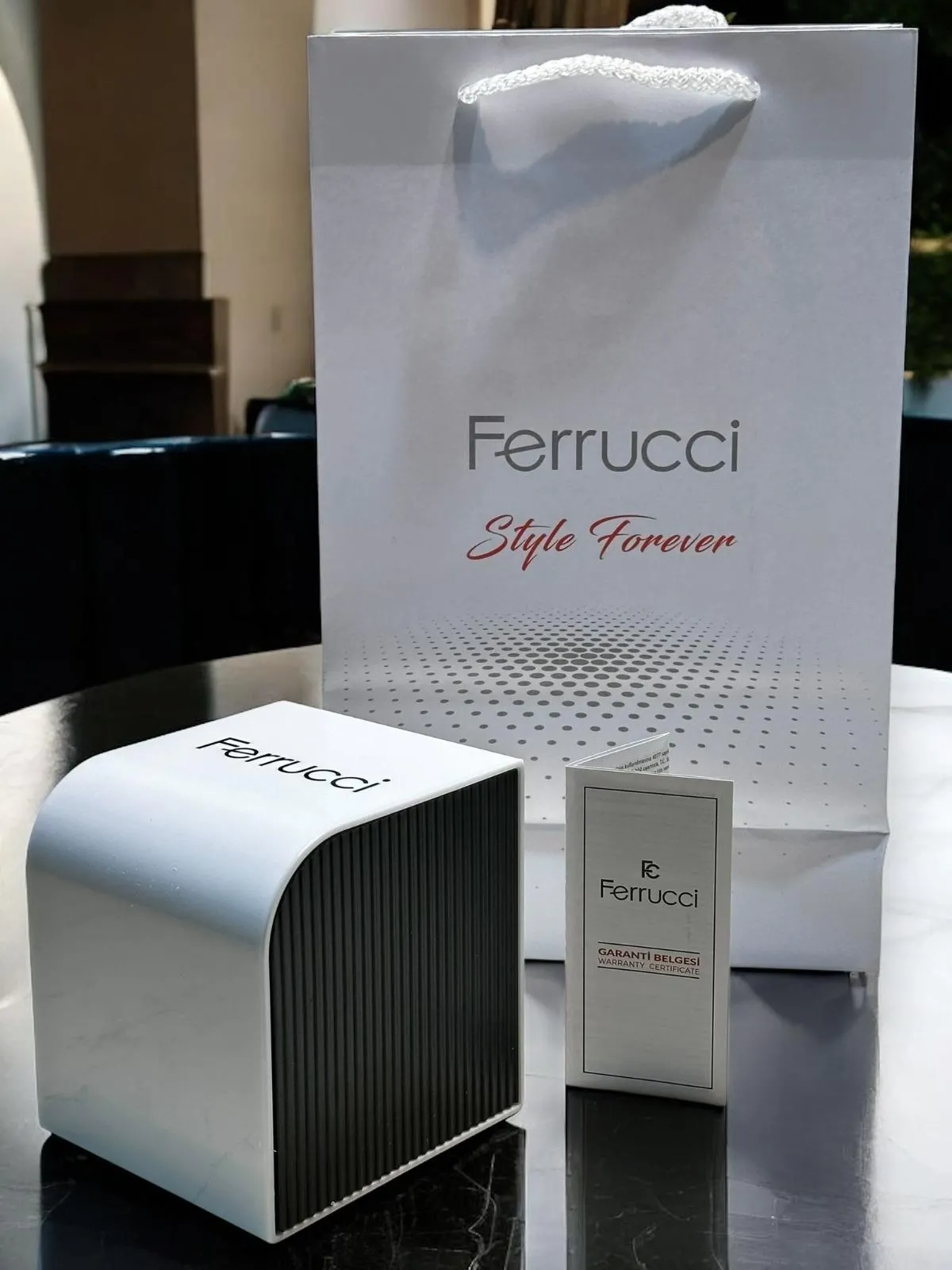 Ferrucci Çelik Kordon 2 Yıl Garantili Yeni Sezon 30 Mt Suya Dayanıklı Kadın Kol Saati B.03412.M04