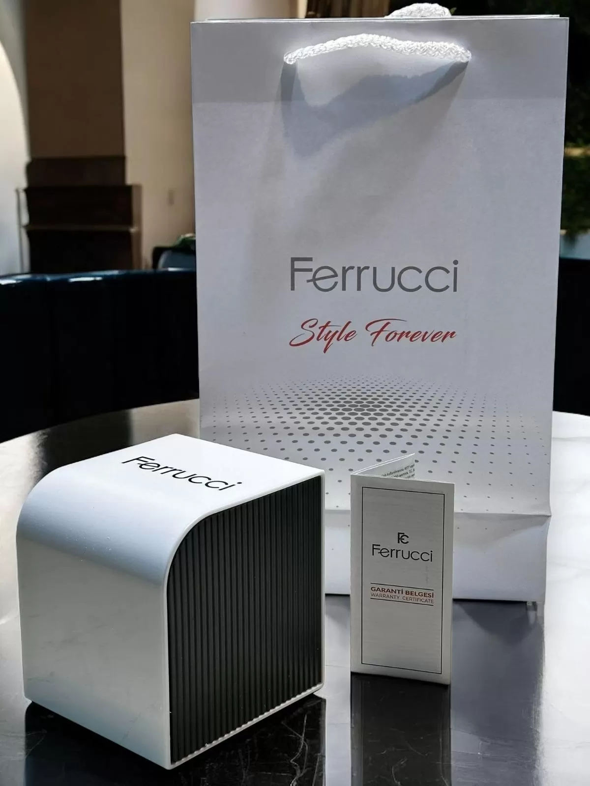 Ferrucci Çelik Kordon 2 Yıl Garantili Yeni Sezon 30 Mt Suya Dayanıklı Kadın Kol Saati BFC.14215.06