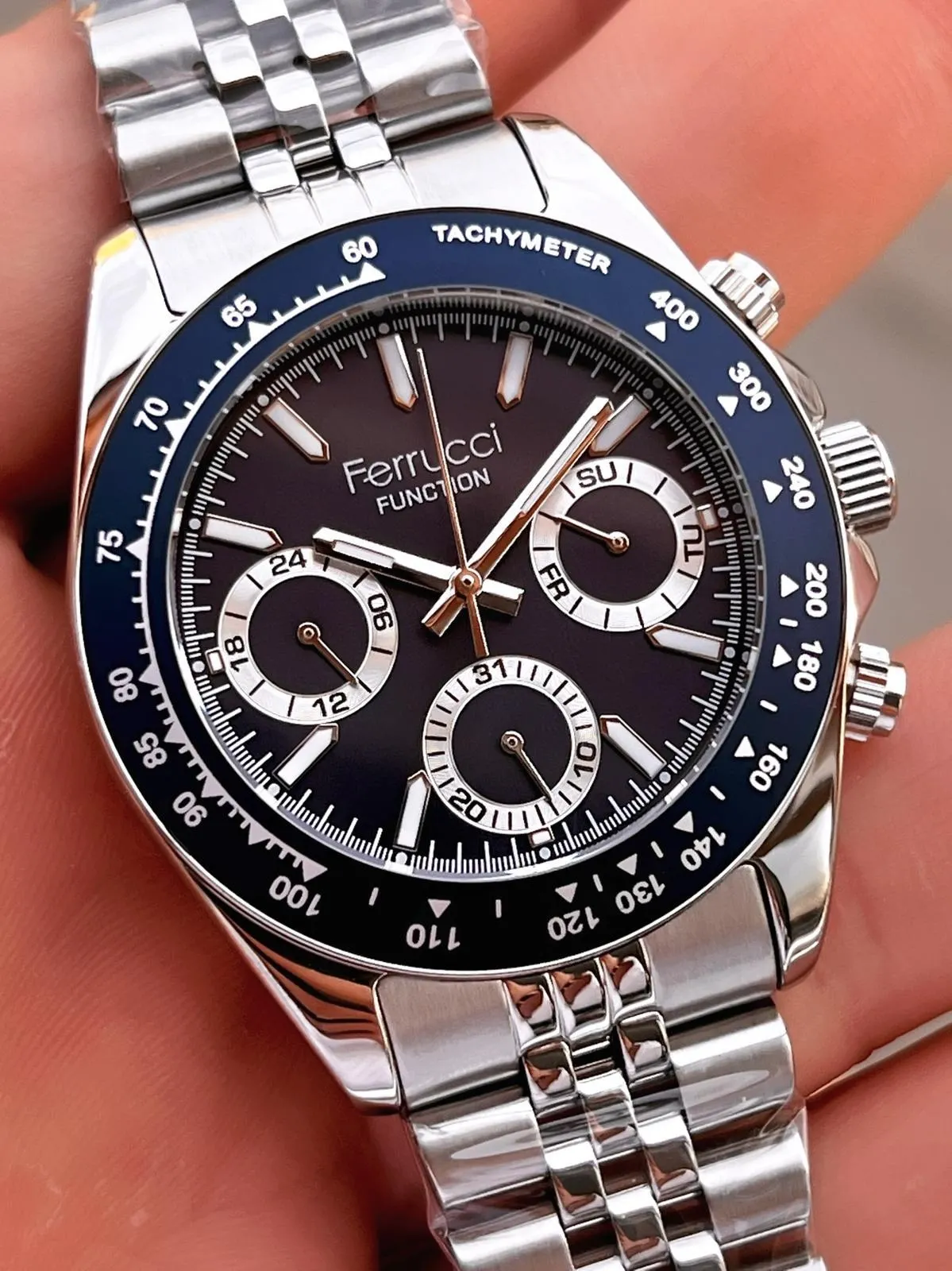 Ferrucci İç Fonksiyonları Aktif 30mt Suya Dayanıklı Çelik Kordon + Bileklik Hediyeli Erkek Kol Saati VS.BLKT.0778