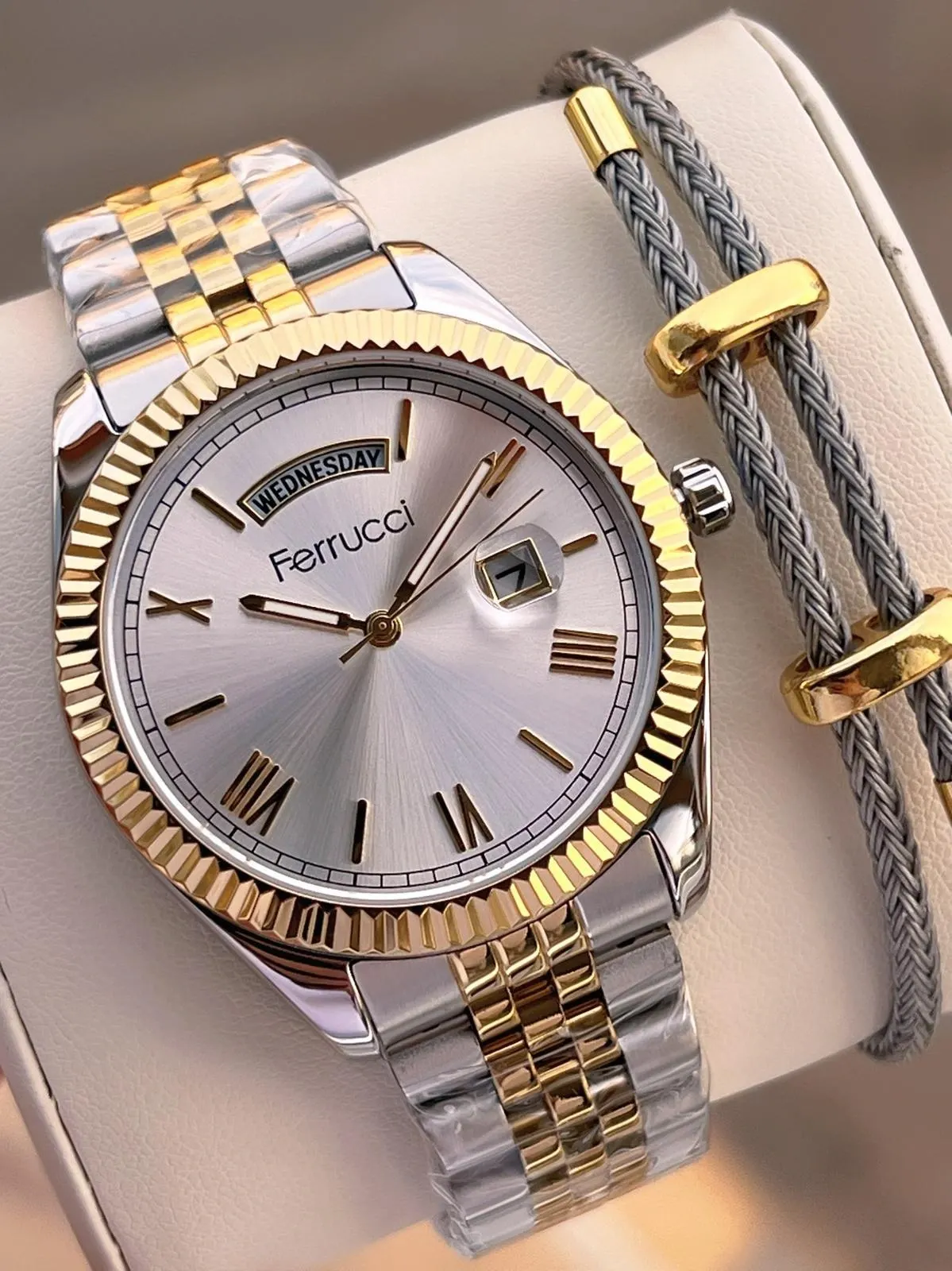 Ferrucci Nişan Ve Takım Elbiselere Özel Takvimli Kadran 2 Yıl Garantili Spor Erkek Kol Saati J3623.4