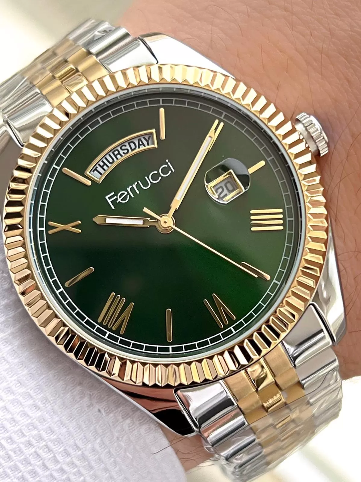 Ferrucci Rolex Model Çelik Kordon Takvimli Kadran 30 Mt Suya Dayanıklı Erkek Kol Saati FEC.13029M04