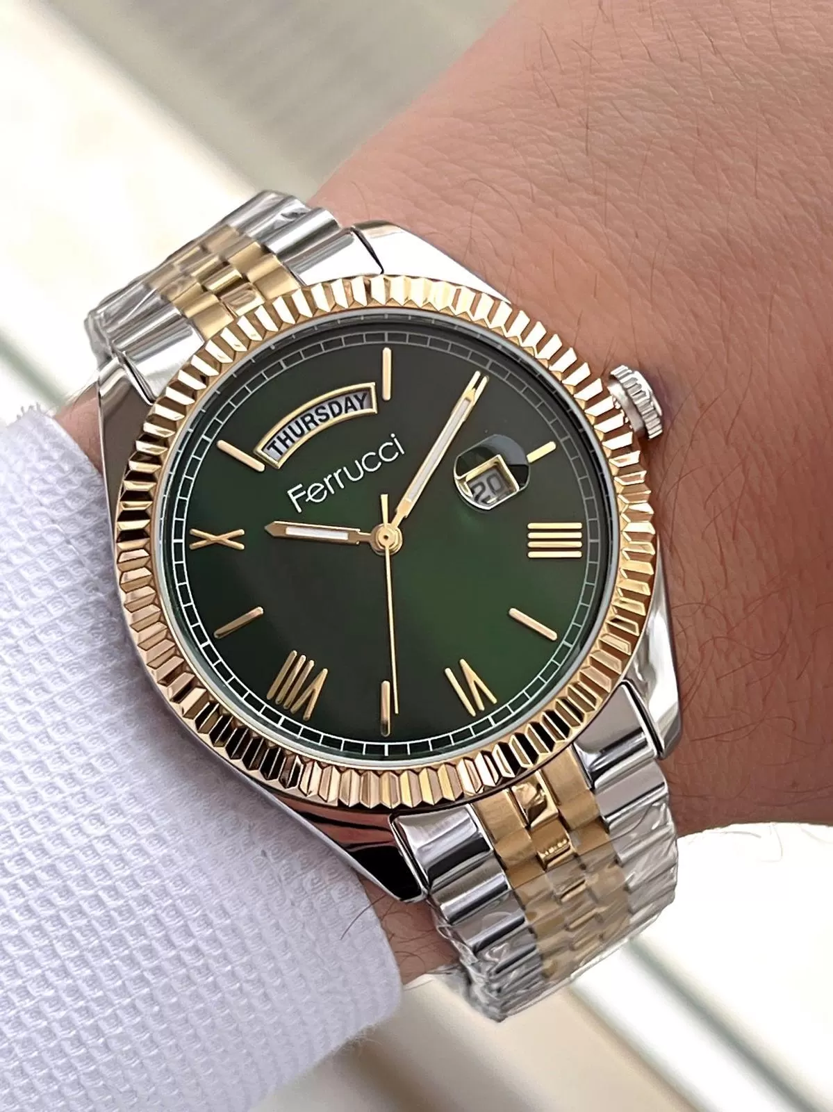 Ferrucci Rolex Model Çelik Kordon Takvimli Kadran 30 Mt Suya Dayanıklı Erkek Kol Saati FEC.13029M04