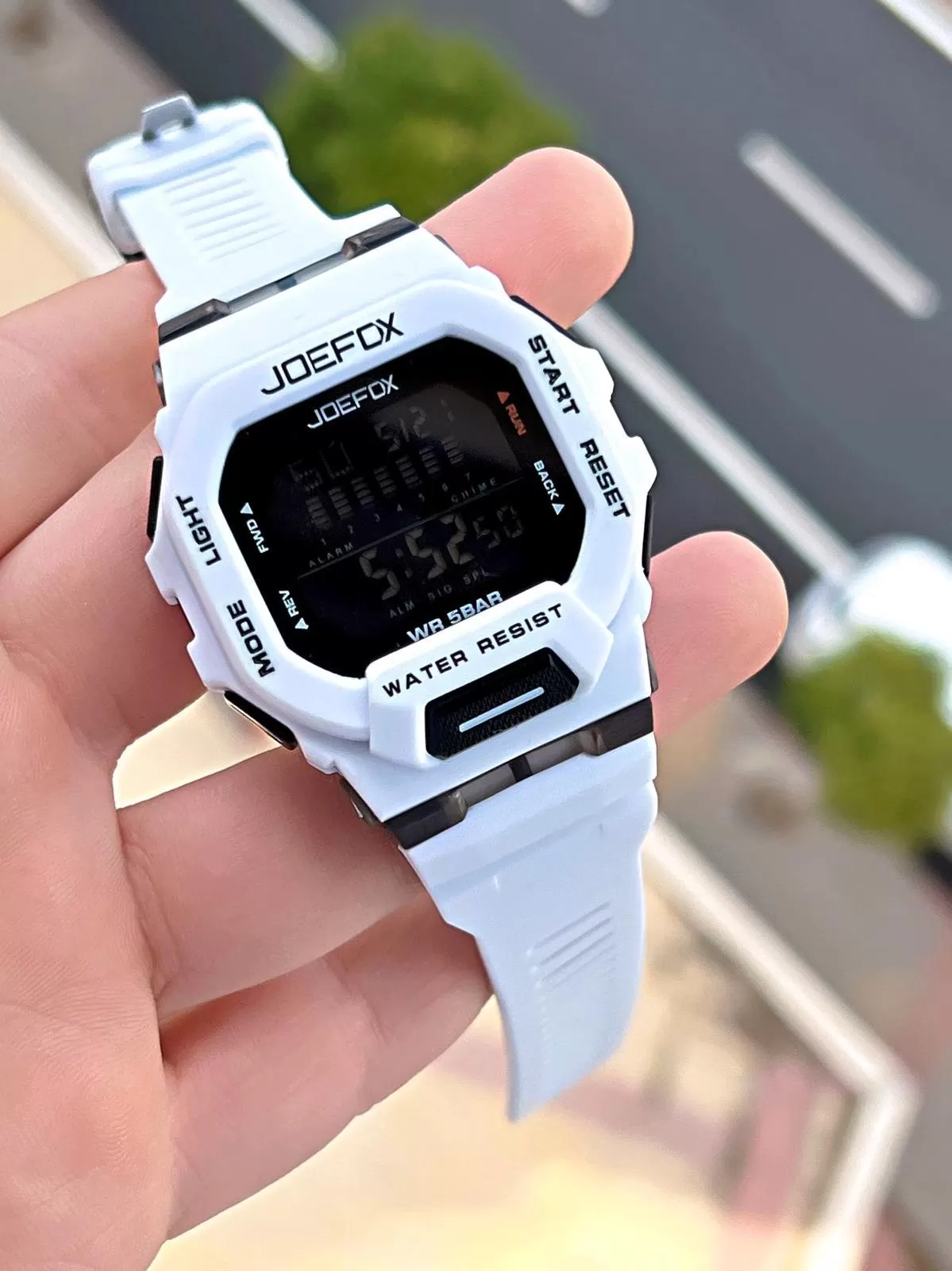 Joefox G-SHOCK Kasa Beyaz/Siyah Digital 5 Atm Suya Dayanıklı 2 Yıl Garantili Spor Kol Saati J-GS012