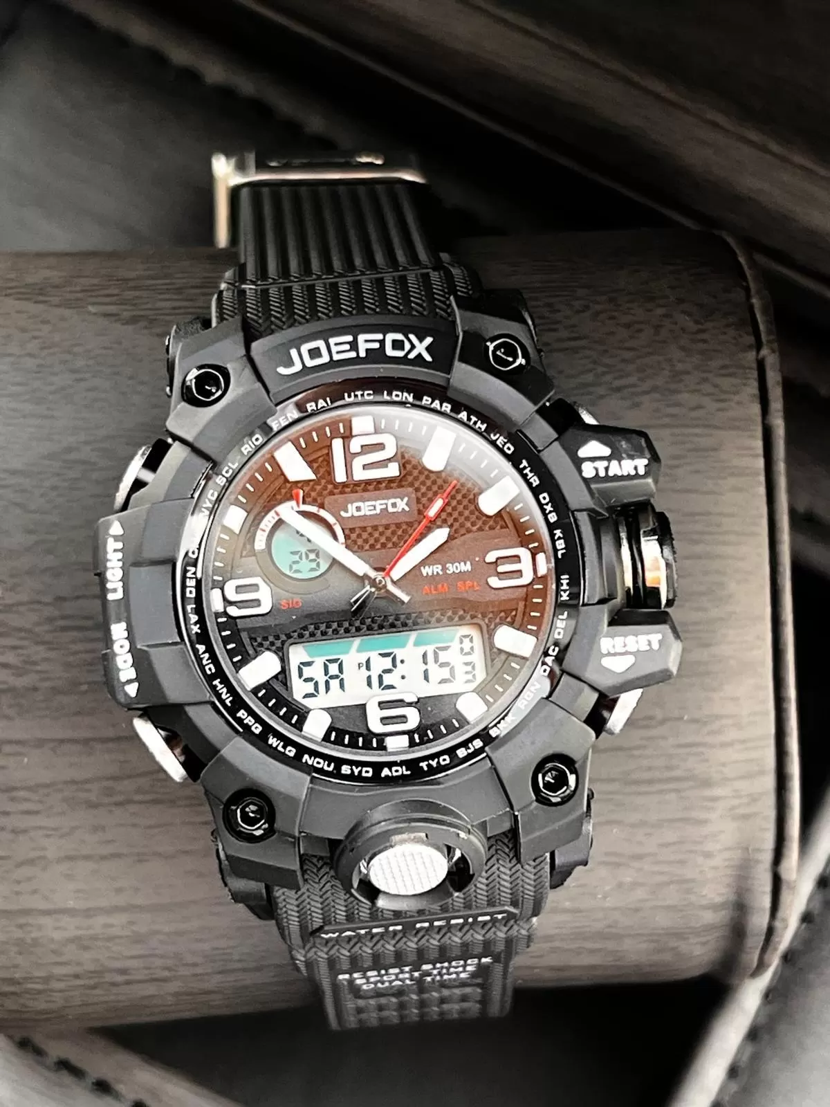 Joefox Küçük Kasa Digital Ve Analog 2 Yıl Garantili Kronometre+Takvim+Alarm+Çoçuk Kol Saati JE.CBK20