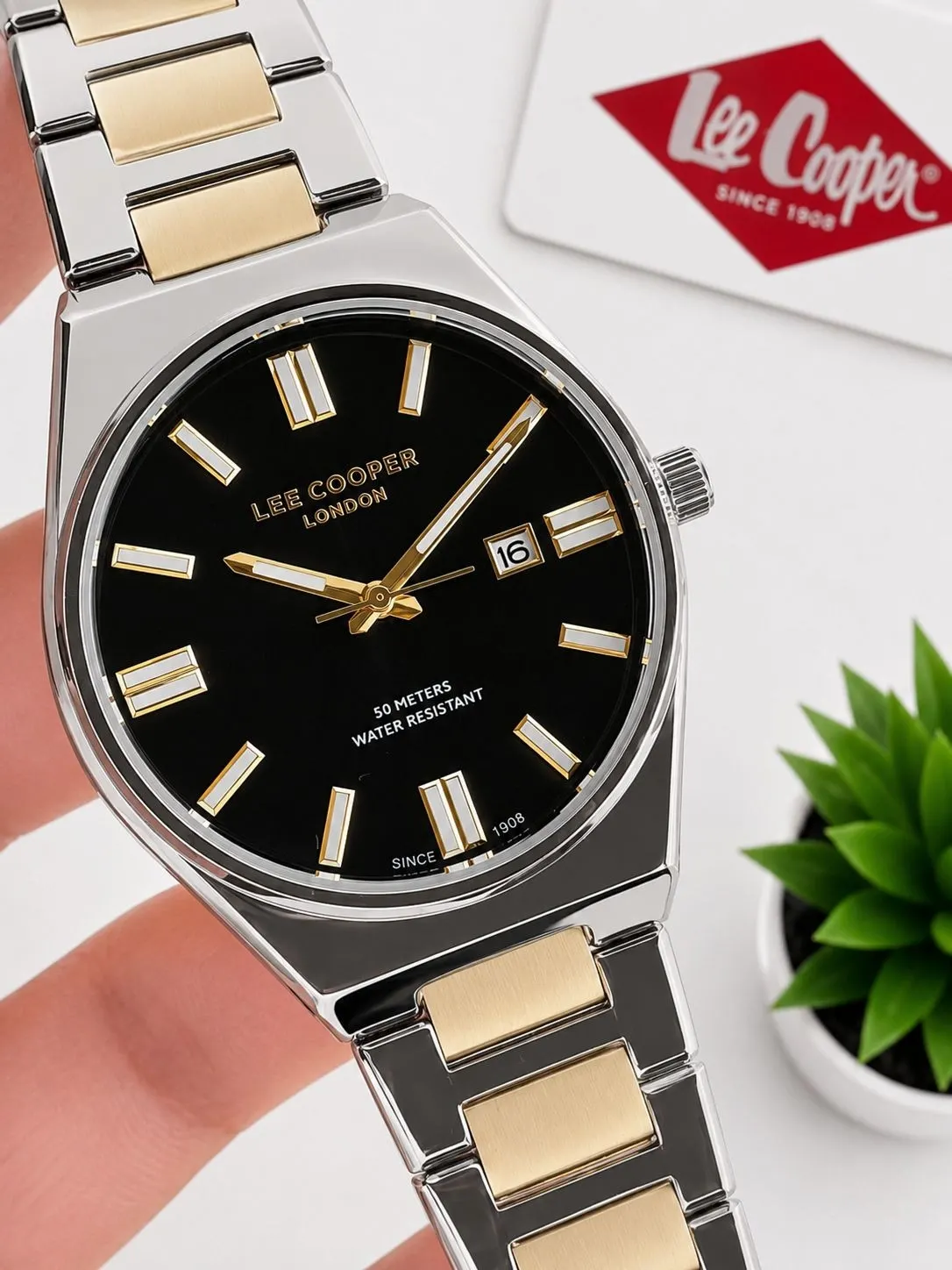 Lee Cooper 2 Yıl Garantili Takvimli Kadran Bileklik Hediyeli  Erkek Kol Saati E8325.250