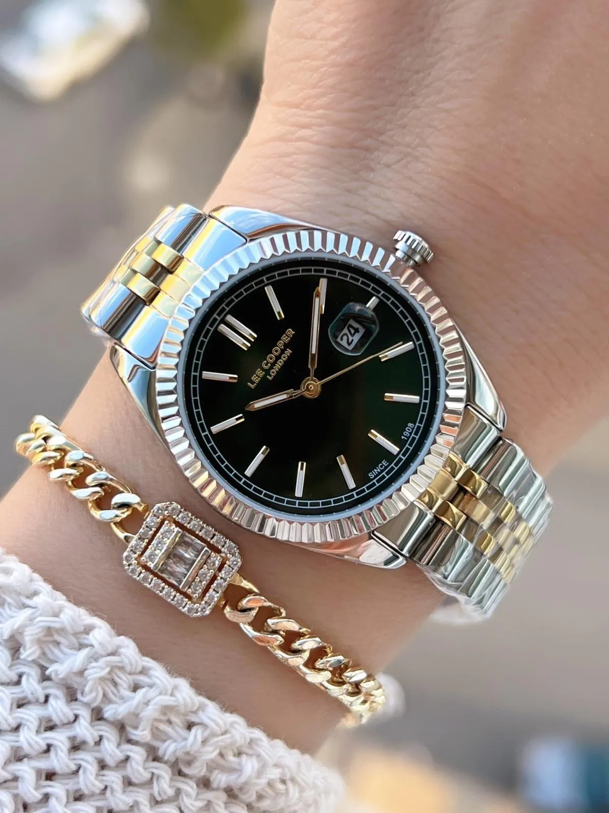 Lee Cooper Çelik Kordonlu 3 Atm Suya Dayanıklı 2 Yıl Garantili Kadın Kol Saati BC.08210.270