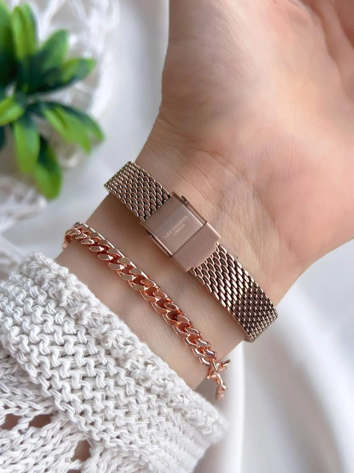 Lee Cooper Çelik Kordonlu 3 Atm Suya Dayanıklı + Bileklik Hediyeli Kadın Kol Saati VS.BLKT.0792