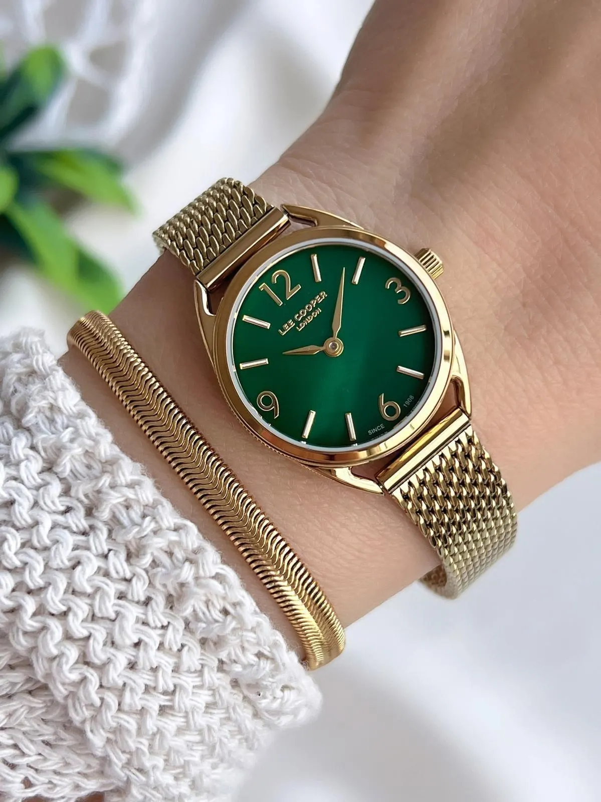 Lee Cooper Çelik Kordonlu 3 Atm Suya Dayanıklı + Bileklik Hediyeli Kadın Kol Saati VS.BLKT.0794