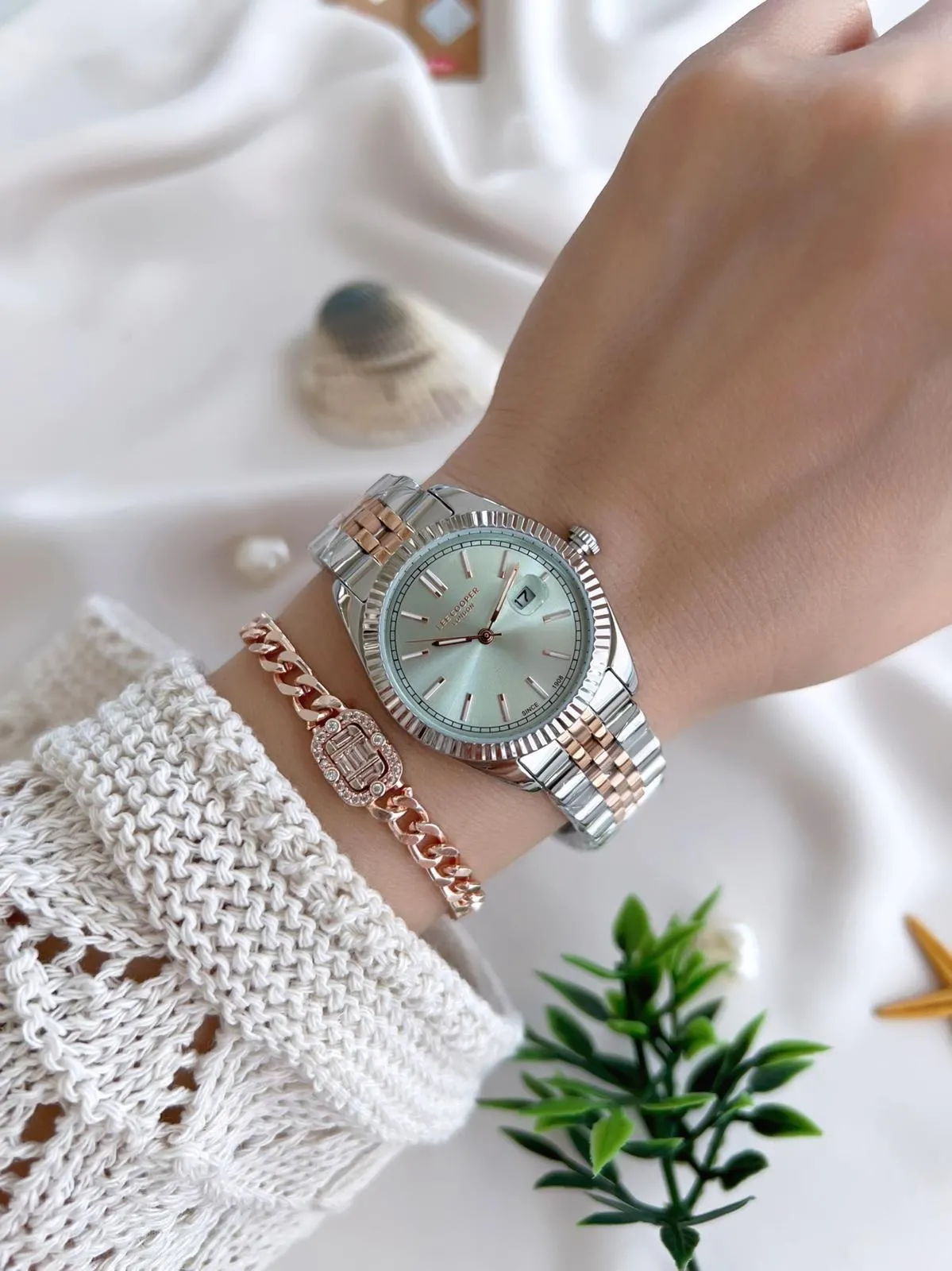 Lee Cooper Çelik Kordonlu 3 Atm Suya Dayanıklı Kadın Kol Saati VS.BLKT.0640